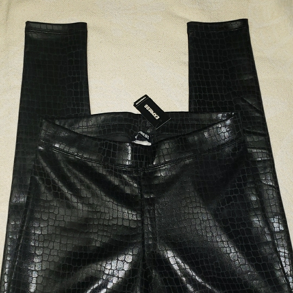 Express Black Croc-Embossed Leggings xs